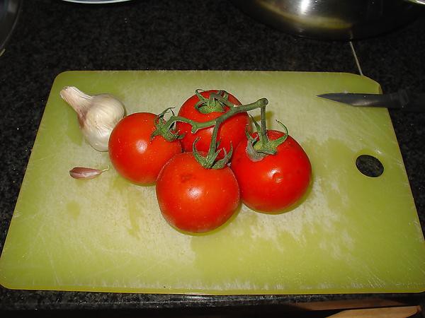 Ingredientes: Tomates e Dentes de Alho